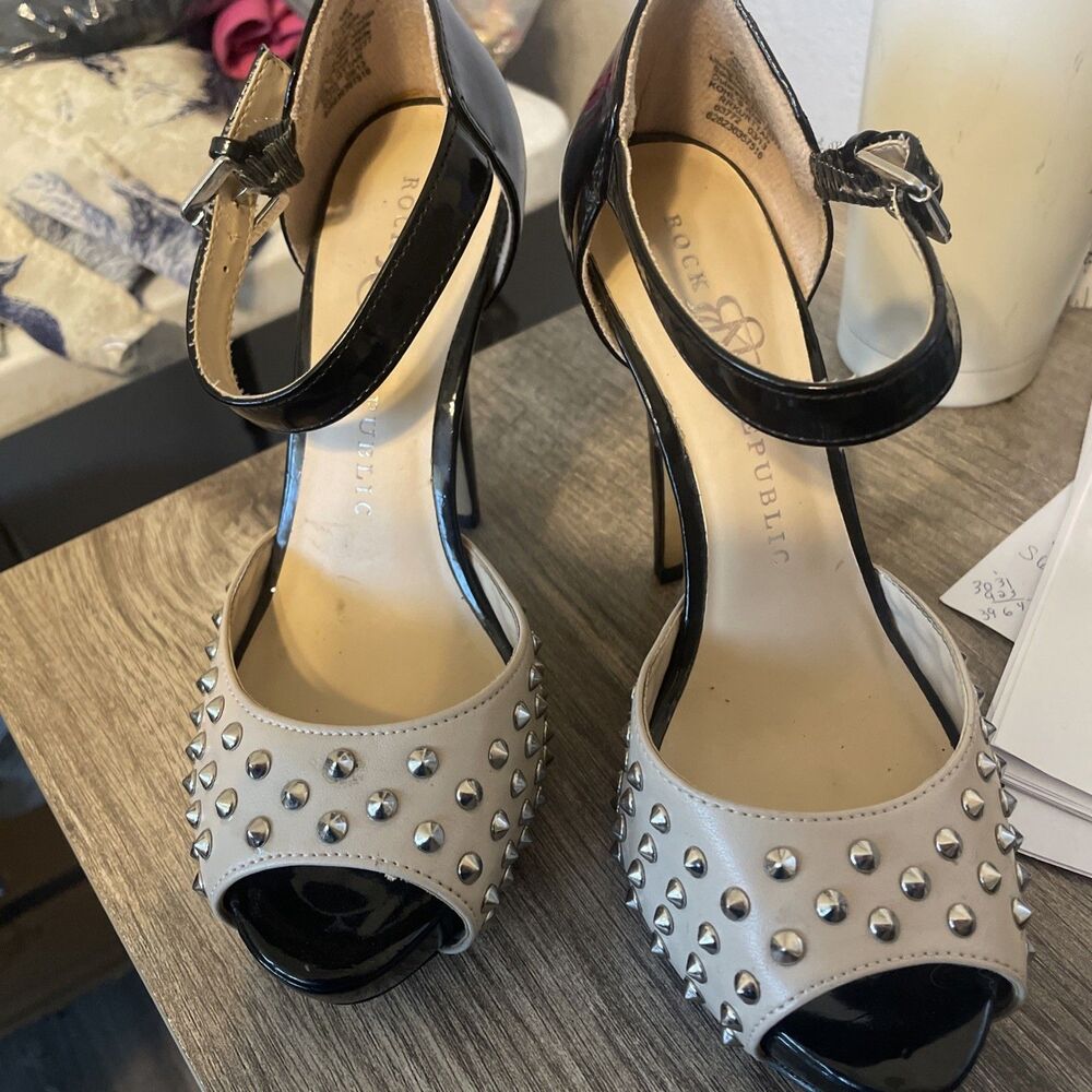 Rock Republic Size 6M Platform Stiletto Heels Studded Black Nude 5" Heel
